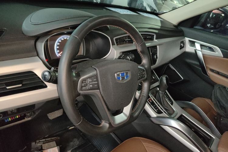 Used Geely Auto Emgrand X7 Sport 2016 1.8TD Automatic ZhiZun Version
