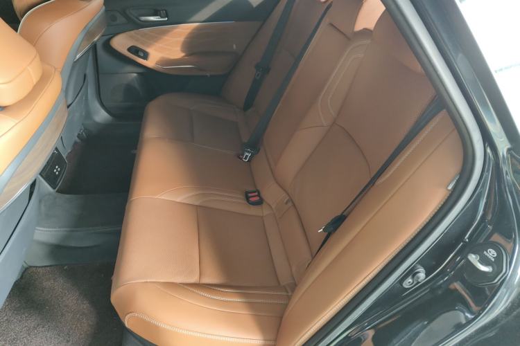 Used Toyota Avalon 2024 Dual-Engine 2.5L XLE Premium Edition
