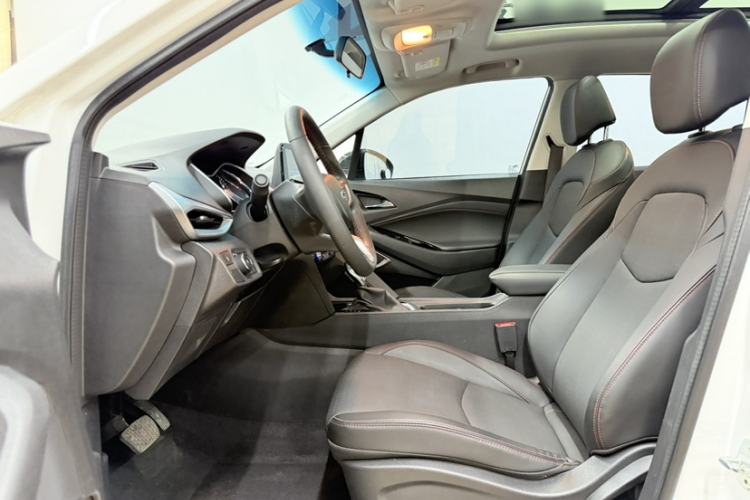 Used Chevrolet Orlando 2019 Redline 530T Automatic Enjoyment Version (5+2 Seating) China VI
