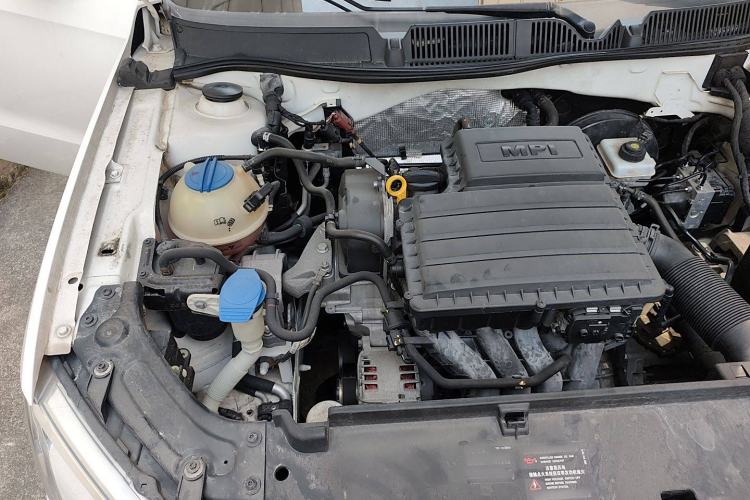 Used Volkswagen Gran Lavida 2013 1.6L Automatic Comfort Model
