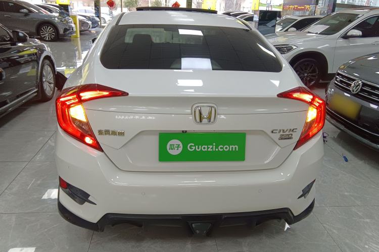 Used Honda Civic 2016 220TURBO CVT Luxury Edition
