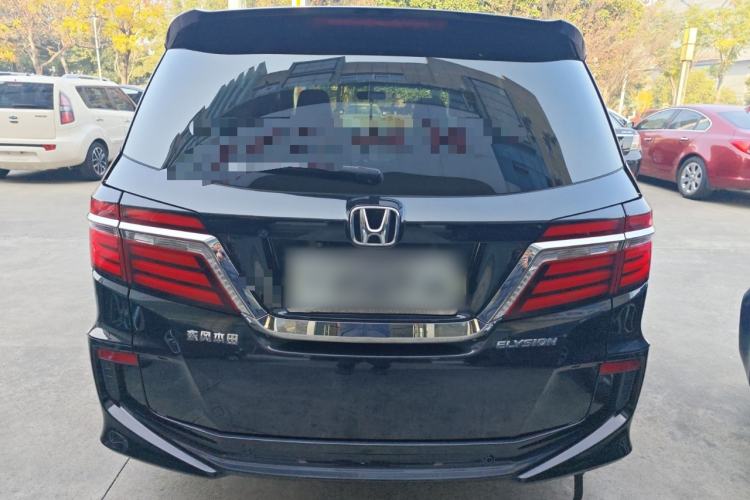 Used Honda Elysion 2016 2.4L Style Edition
