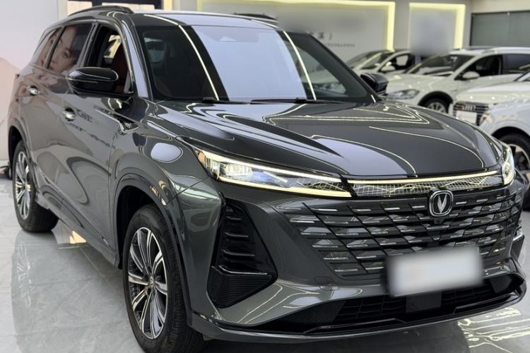 Used Changan CS75 PLUS 2024 3rd Generation Champion Edition 1.5T Intelligent Drive Dynamic Model
