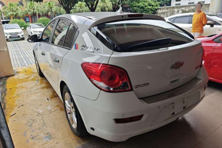 Used Chevrolet Cruze 2013 Hatchback 1.6L Automatic Luxury Model
