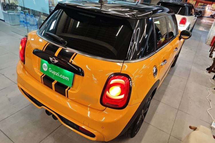 Used  MINI 2015 2.0T COOPER S Five-Door Edition
