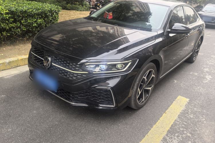 Used Volkswagen Passat 2023 Restyled 330TSI Starry Luxury Edition
