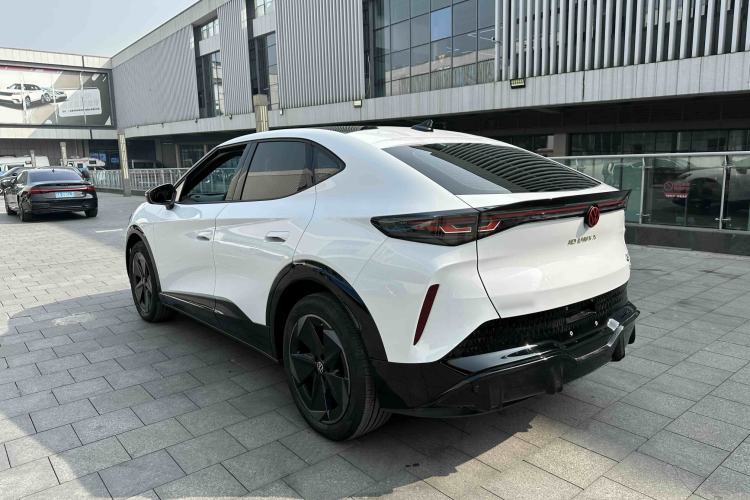 Used Volkswagen ID.UNYX 2024 Pro Long-Range Version