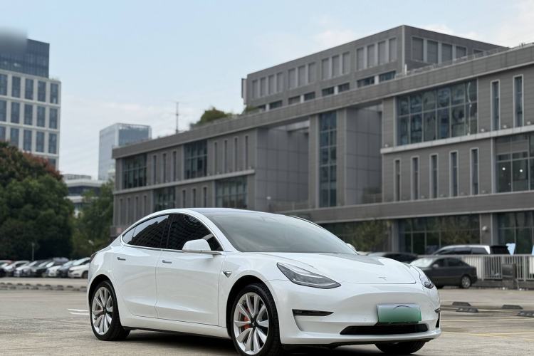 Used Tesla Model 3 2019 Long-Range Rear-Wheel-Drive Version
