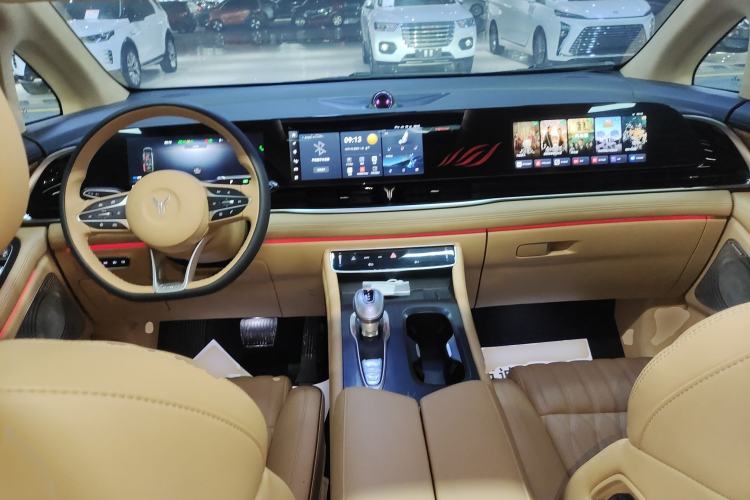 Used VOYAH Dream 2024 PHEV Ultra-Long Range Flagship Edition