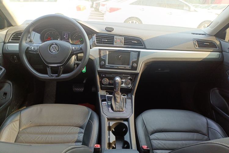 Used Volkswagen Lamando 2017 280TSI DSG Comfort Edition
