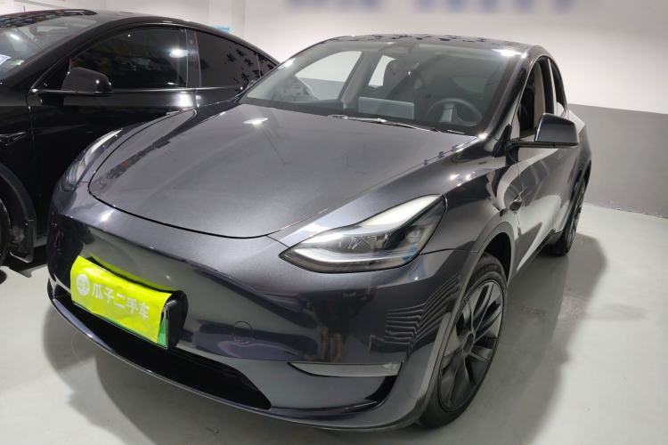 Used Tesla Model Y 2024 Long-Range All-Wheel-Drive Version
