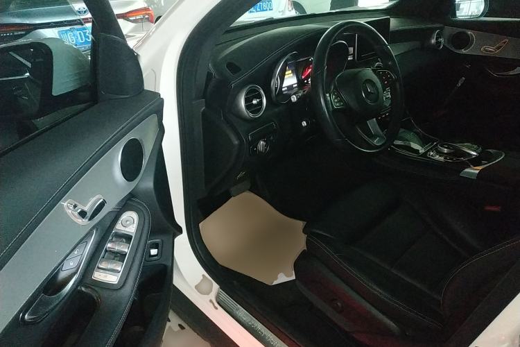 Used Mercedes-Benz GLC 2018 GLC 200 4MATIC
