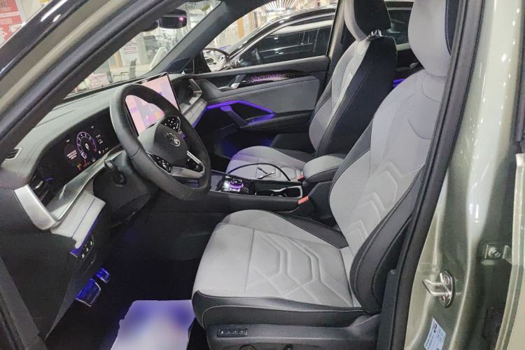 Used Volkswagen Tayron 2025 Tiguan L 380TSI 4Motion Luxury Easy Package