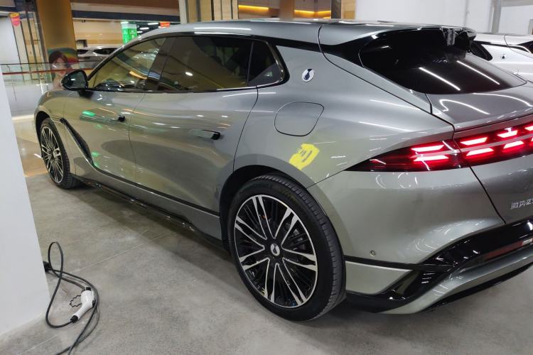 Used Denza Z9GT 2024 1100 Four-Wheel Drive Ultra Version
