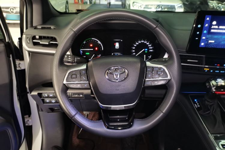 Used Toyota Sienna 2021 2.5L Hybrid Premium Edition