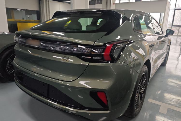 Used Zeekr 001 2025 WE Edition 100 kWh Rear-Wheel Drive
