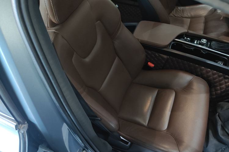 Used Volvo S90 2020 T5 Zhiyi Luxury Edition
