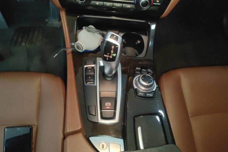 Used BMW 5 Series 2017 525Li Leading Model
