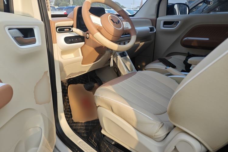 Used Wuling Hongguang MINIEV 2024 3rd Generation 215km Advanced Version