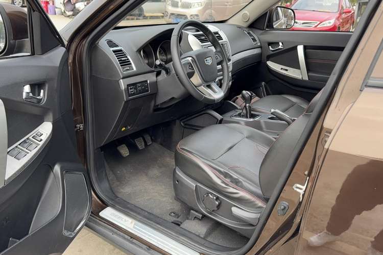 Used Geely Auto GX7 2015 Classic Edition 1.8L Manual Elite Model China V Standard
