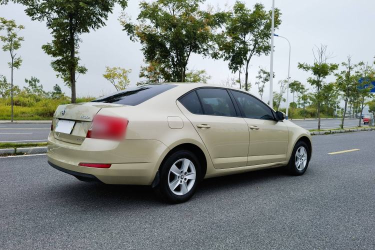 Used Skoda Octavia 2015 1.6L Automatic Eado Edition