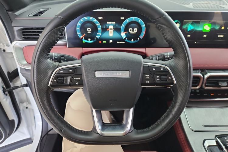 Used JETOUR X70 PLUS 2023 1.5T DCT Ziqiang PRO 7-Seater
