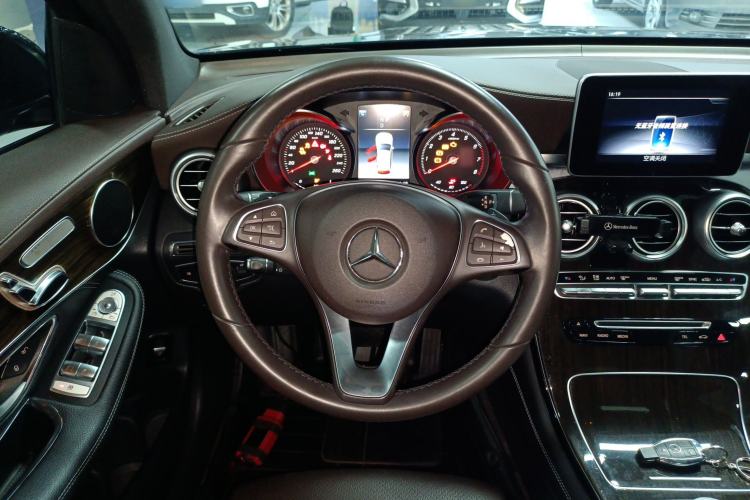 Used Mercedes-Benz GLC 2019 GLC 260 4MATIC Dynamic Edition
