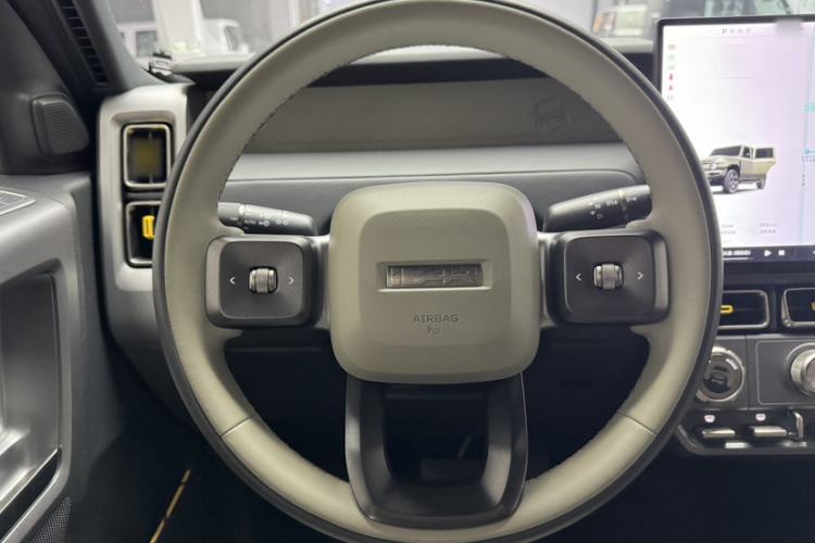 Used  V23 2025 501 Four-Wheel Drive Intelligent Driving Version
