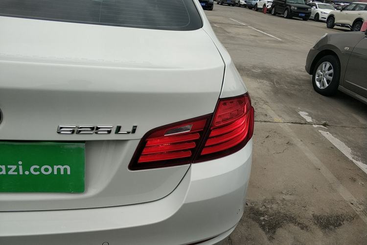 Used BMW 5 Series 2014 520Li Elegant Model
