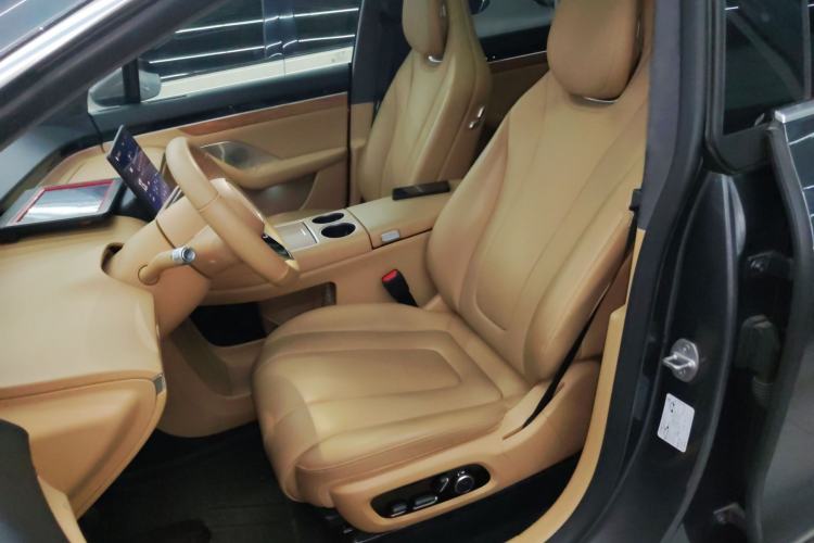 Used Hima Luxeed R7 2024 All-Electric 736 km Ultra