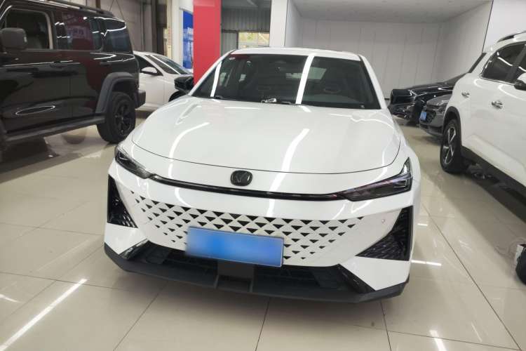 Used Changan UNI-V 2024 1.5T Luxury Edition
