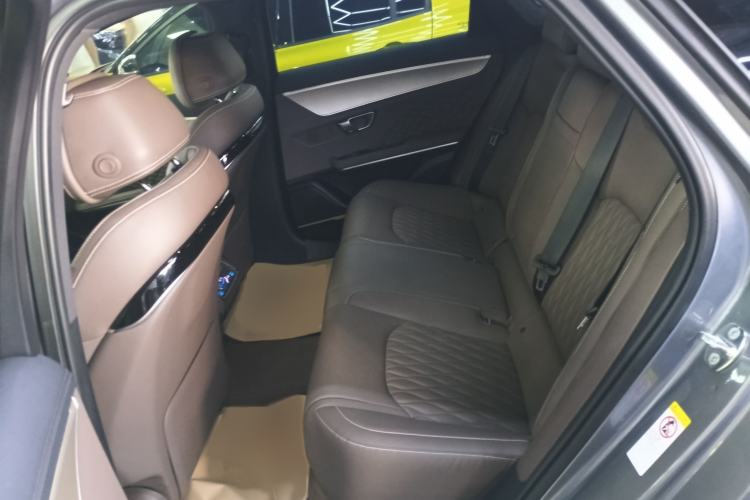 Used BYD Han 2024 DM-i Glory Edition 121KM Prestige Model
