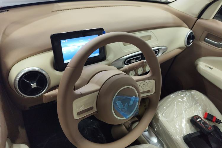 Used Wuling Hongguang MINIEV 2025 Four-Door Version Advanced Edition
