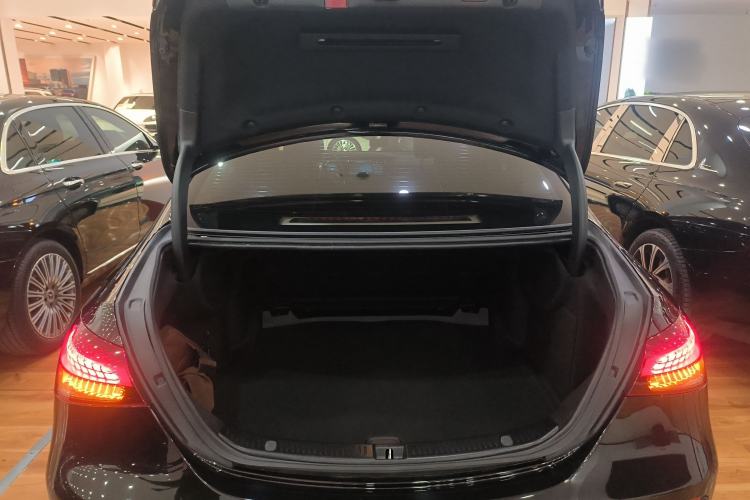 Used Mercedes-Benz E-Class 2023 Updated E 300 L Fashion Edition
