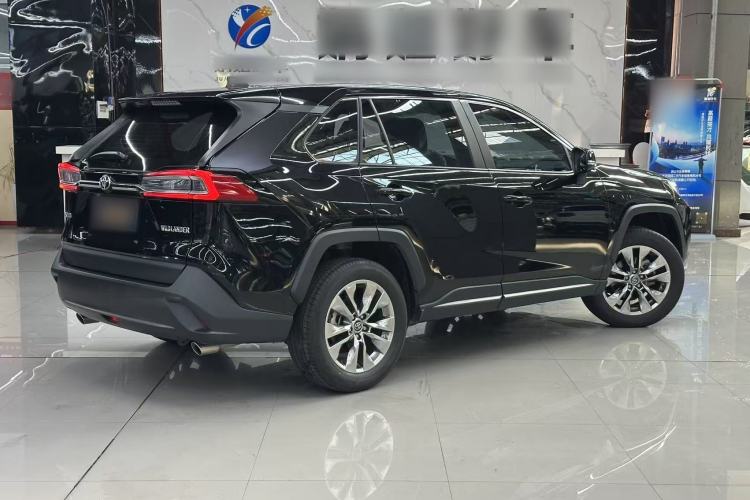 Used Toyota Wildlander 2023 2.0L CVT Two-Wheel Drive Leading Edition
