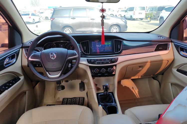 Used Baojun 730 2016 1.5L Manual Comfort Version 7 Seats China V Emission Standard