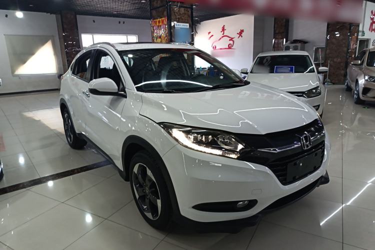 Used Honda Vezel 2015 1.8L CVT 2WD Luxury Model
