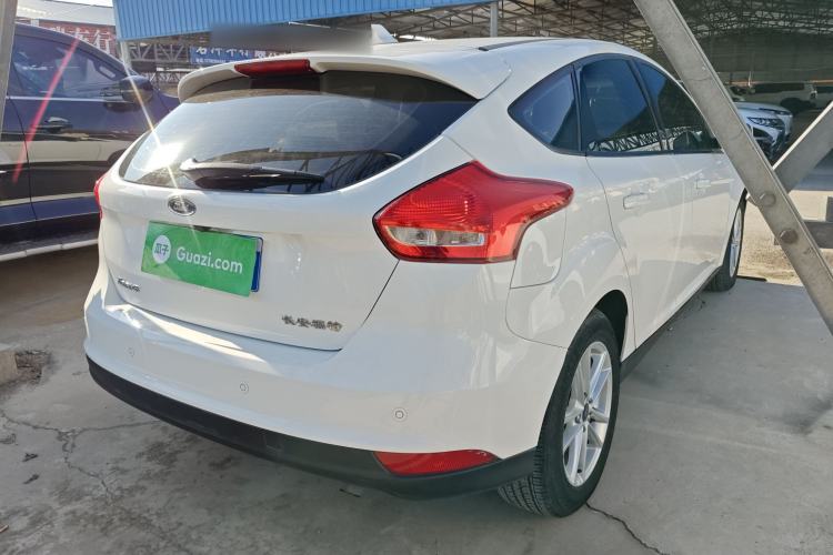 Used Ford Focus 2018 Hatchback Classic 1.6L Automatic Trendy SmartDrive Edition
