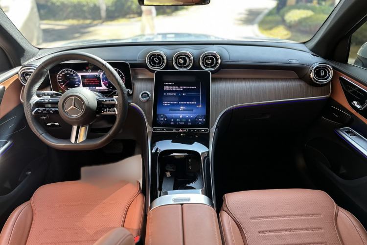 Used Mercedes-Benz GLC 2024 Refreshed GLC 300 L 4MATIC Dynamic Version 5 Seats
