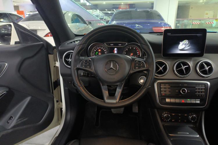 Used Mercedes-Benz CLA 2017 Facelifted CLA 200 Stylish Edition
