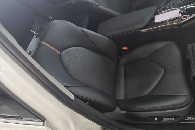 Used Toyota Camry 2019 Revised Version 2.5G Luxury Edition