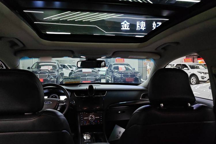 Used Ford Taurus 2015 EcoBoost 245 Luxury Model
