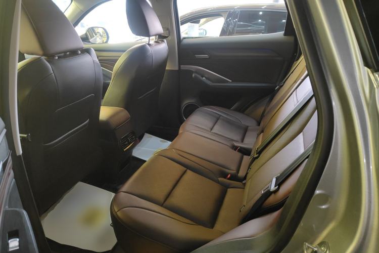 Used Wey VV6 2021 2.0T Two-Wheel Drive Smart Protection+
