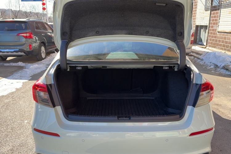 Used Honda Civic 2023 2.0L eHEV Swift Edition
