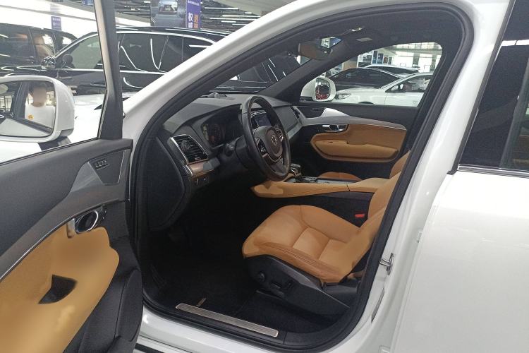 Used Volvo XC90 2018 T6 Zhiyi Edition 7-Seater
