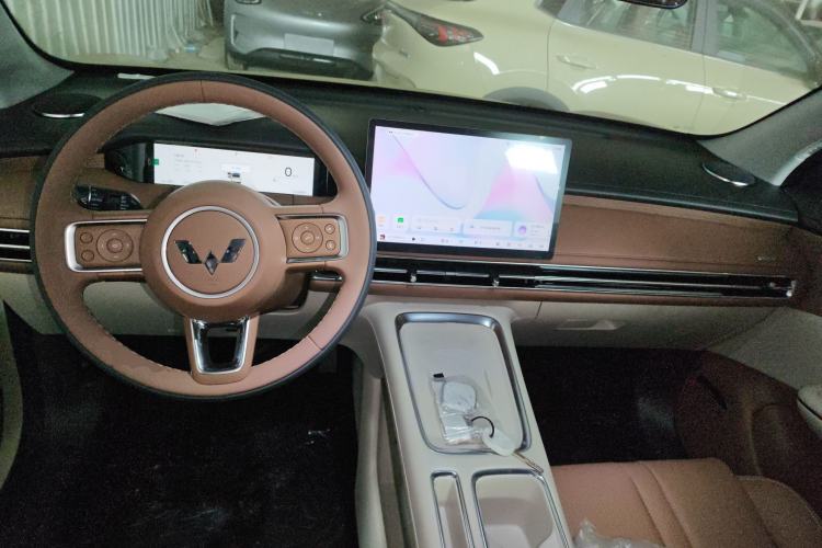 Used Wuling Bingo S 2025 Model 430km Deluxe Edition
