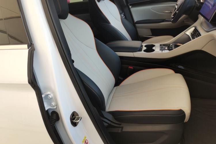 Used BYD Song PLUS New Energy 2023 Champion Edition DM-i 110KM Flagship Model
