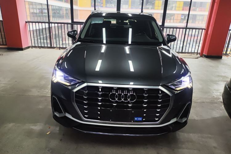 Used Audi Q3 2019 40 TFSI Fashion Dynamic Model
