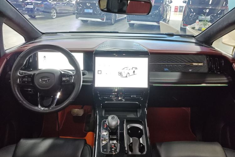 Used GAC Trumpchi M8 2023 Zongshi Series Dual-Motor Supreme Edition