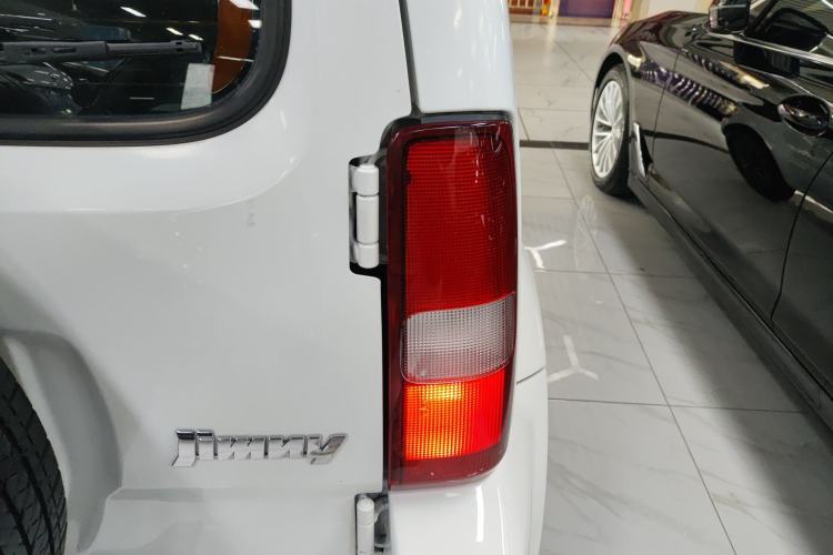 Used Suzuki Jimny 2015 1.3 AT JLX
